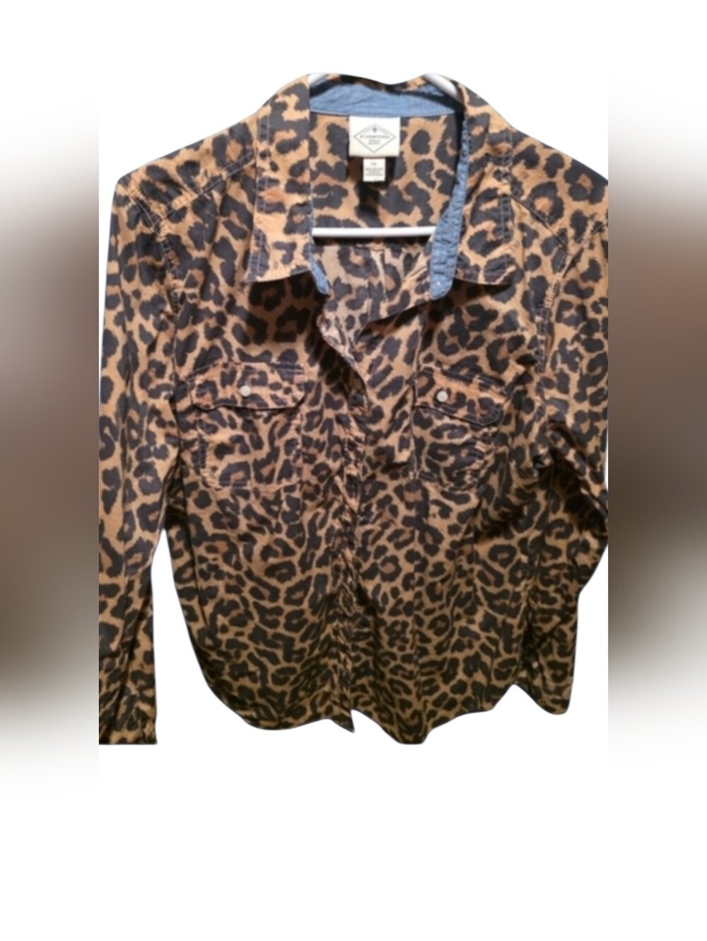 XL Leopard Shirt